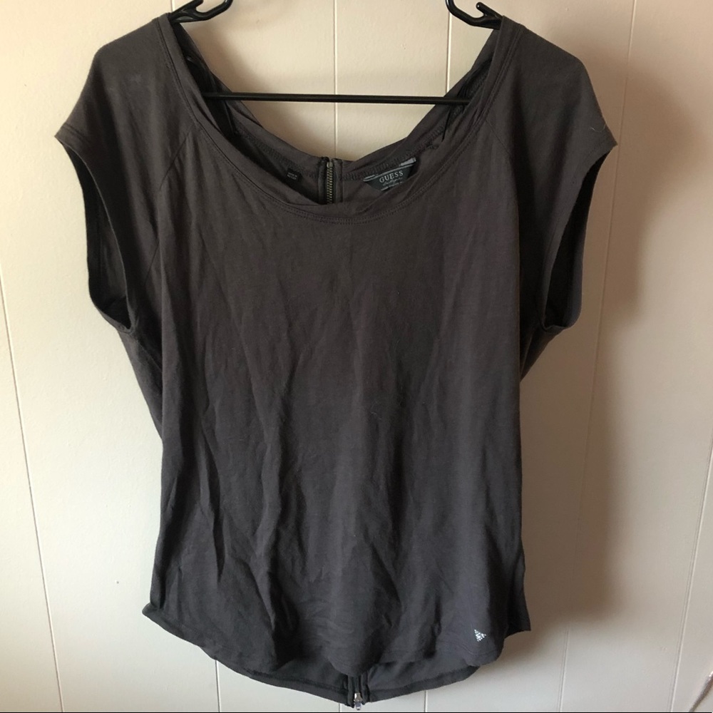 Guess back zip top